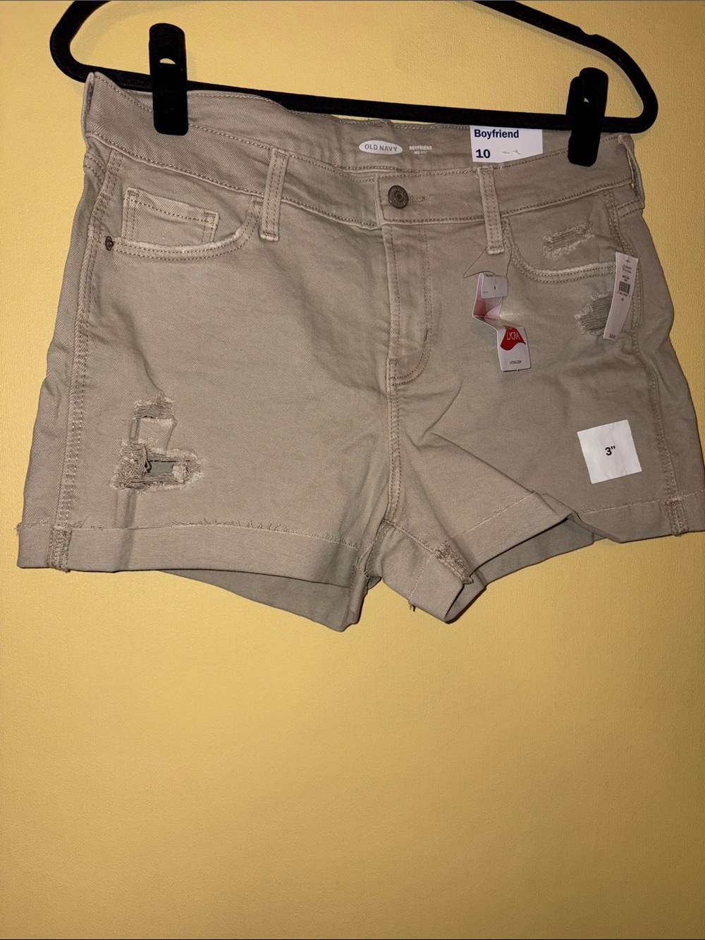 Old Navy Distressed Boyfriend Jean Shorts in Tan